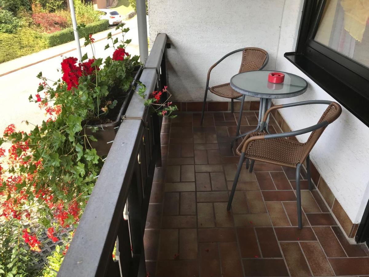 Pension & Cafe Meine Sonne Sole Mio Бад-Зоден-Аллендорф Экстерьер фото