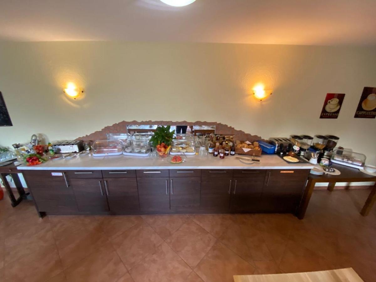 Pension & Cafe Meine Sonne Sole Mio Бад-Зоден-Аллендорф Экстерьер фото
